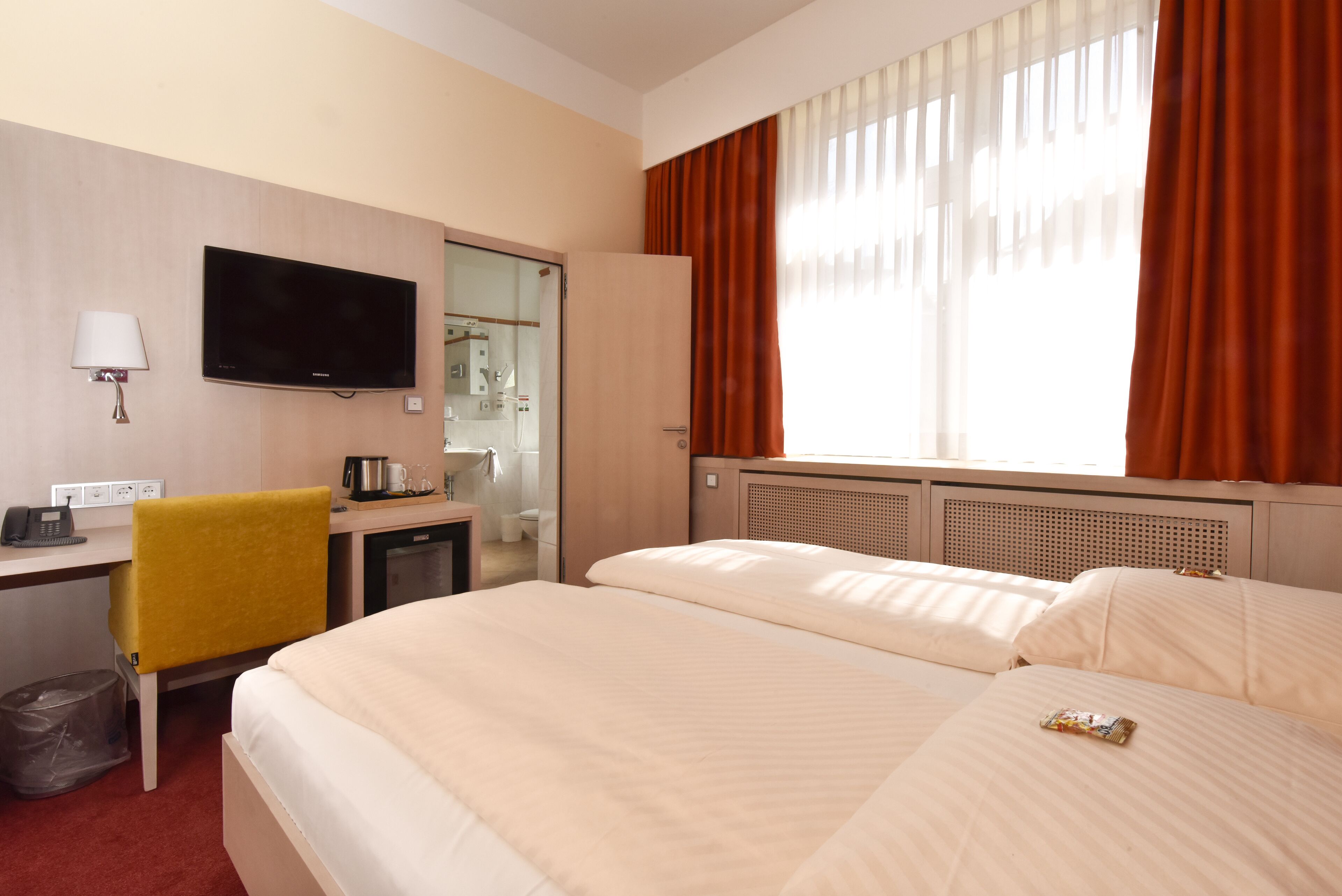 comfort room | 1 bedroom, hypo-allergenic bedding, minibar, individually decorated