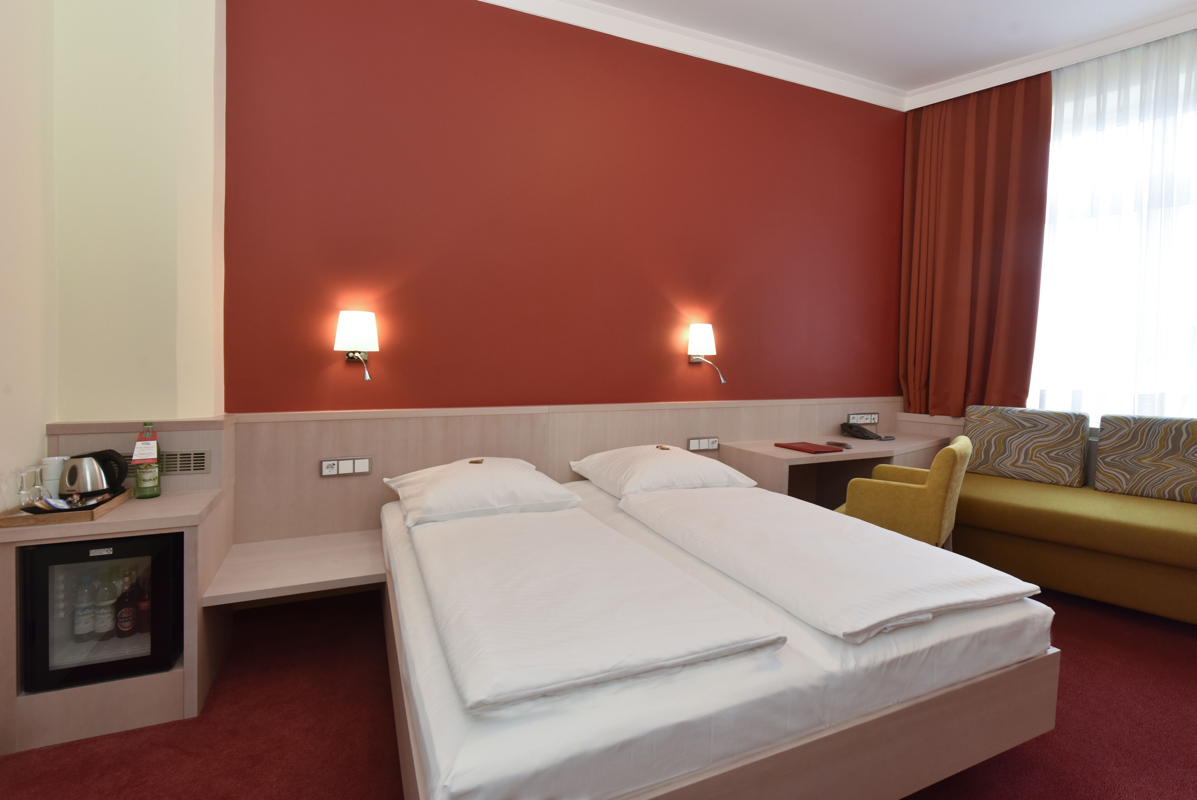 1 bedroom, hypo-allergenic bedding, minibar, individually decorated