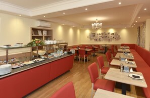 Daily buffet breakfast (EUR 18 per person)