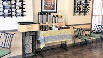 Desayuno a la carta todos los días (con cargo)