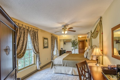 Superior Room, 1 King Bed | Pillowtop beds, individually decorated, individually furnished. St George Inn