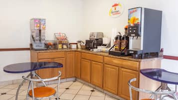 Frokost på farten er inkludert hver dag