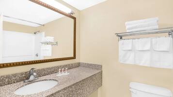 Combined shower/tub, deep soaking tub, free toiletries, hair dryer