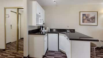 Premium bedding, pillowtop beds, in-room safe, blackout drapes