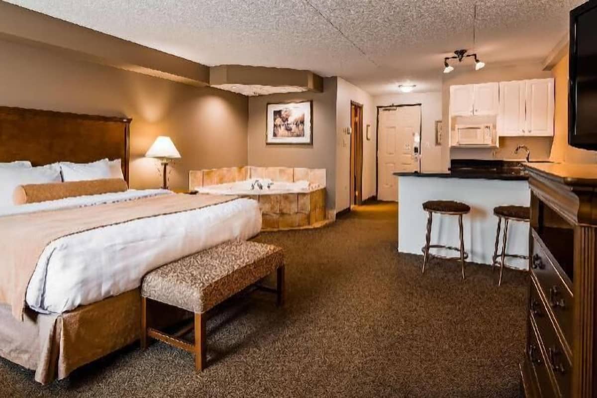 Hochwertige Bettwaren, Pillowtop-Betten, Zimmersafe