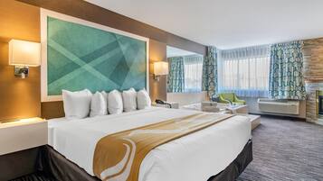 エグゼクティブ ルーム キングベッド 1 台 禁煙 ジェットバス | デスク、遮光カーテン、アイロン / アイロン台、ベビーベッド