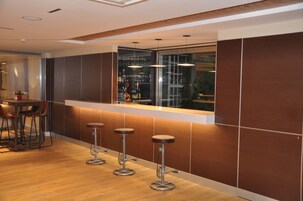 Bar (en la propiedad)