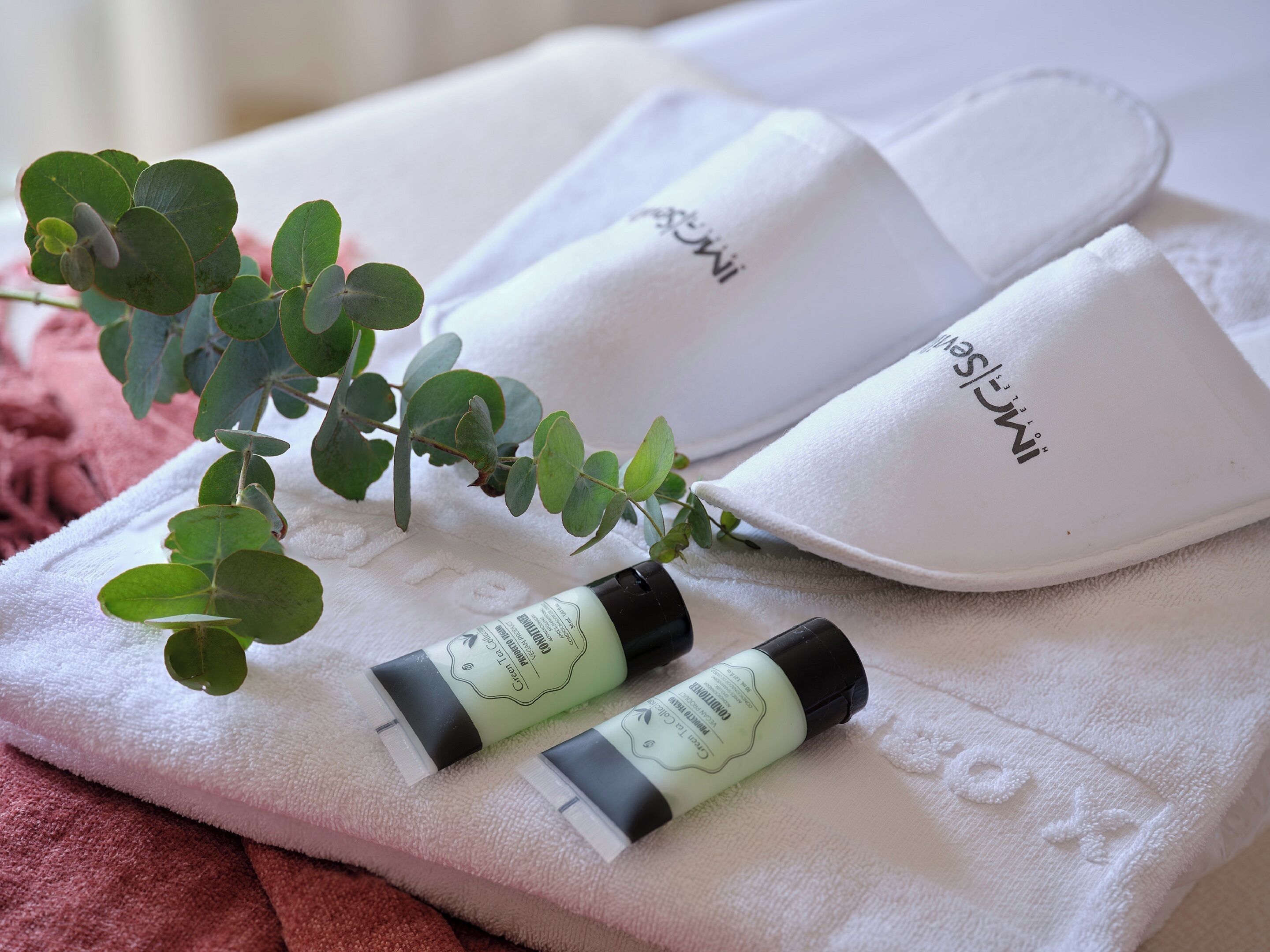 superior room | minibar, in-room safe, desk, laptop workspace