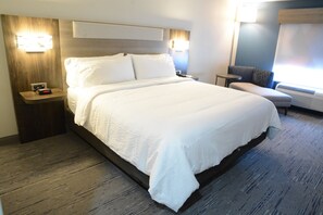 Blackout curtains, iron/ironing board, free cots/infant beds, free WiFi - Holiday Inn Express Athens by IHG (Athens)