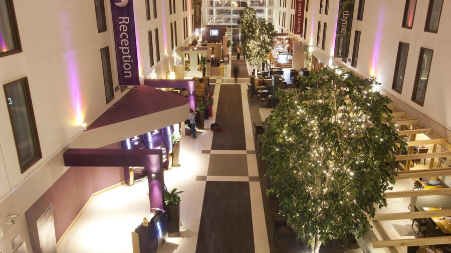 Premier Inn London Heathrow Airport T2 & T3 - Bath Road