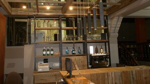 酒吧（店内）