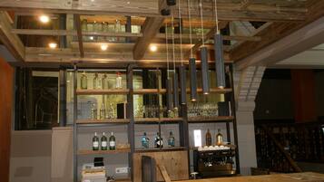 Bar (en la propiedad)