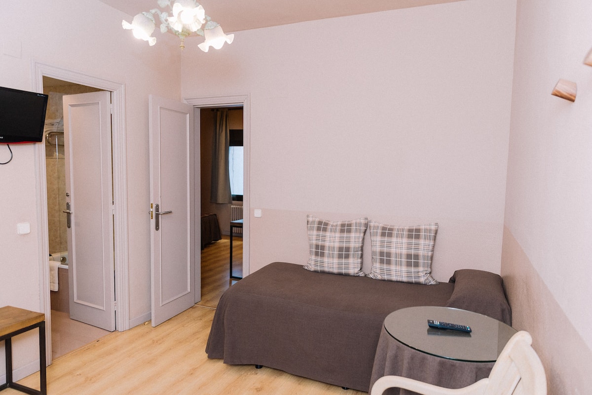 Family Room, 2 Bedrooms | Free WiFi, bed sheets