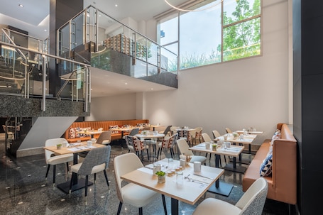 Buffet breakfast on weekends (EUR 13 per person)