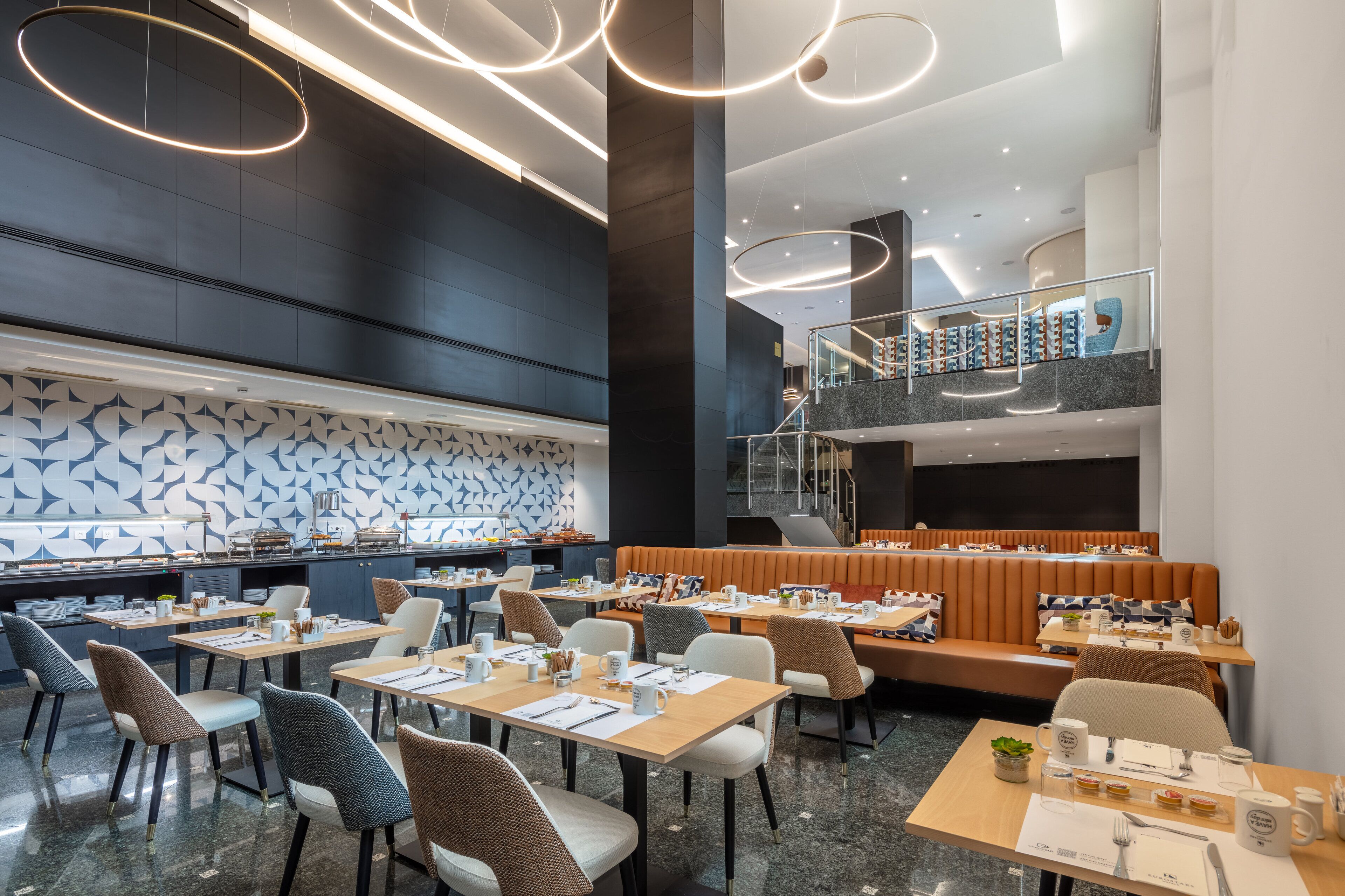 breakfast, lunch and dinner served