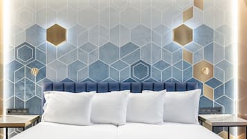 迷你吧、房內夾萬、書桌、手提電腦工作空間