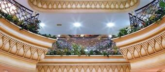 Landmark Plaza Hotel