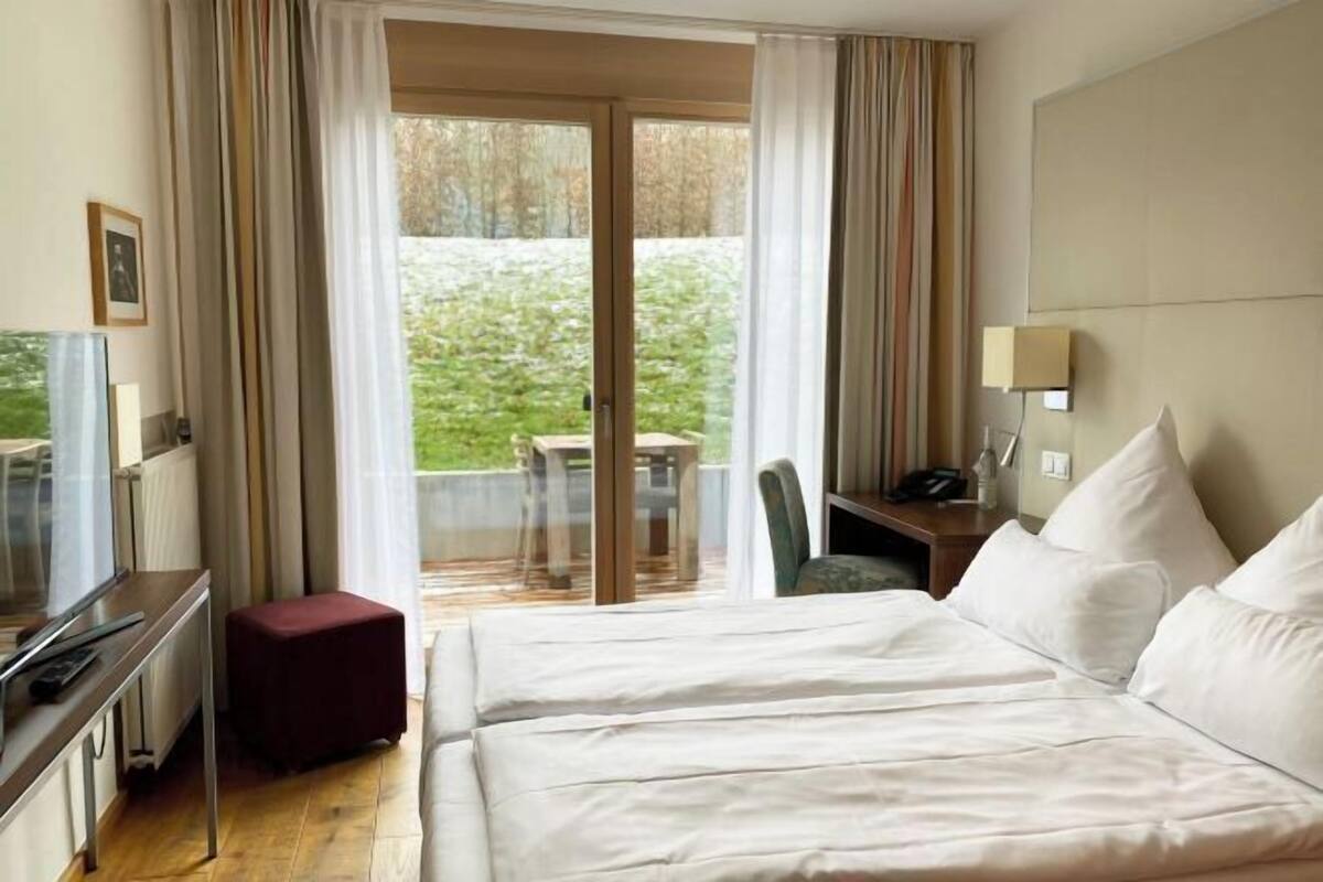 Ropa de cama hipoalergénica y minibar