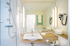 Shower, free toiletries, hair dryer, towels
