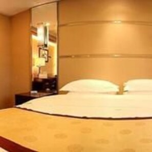 In-room safe, blackout drapes, rollaway beds, free WiFi