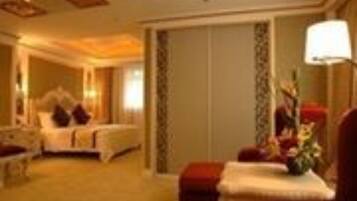 Phòng Deluxe | Két bảo mật tại phòng, màn/rèm cản sáng