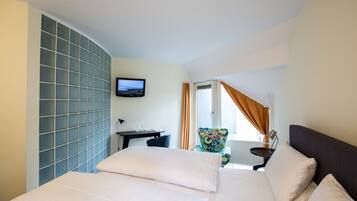 Comfort-dobbeltværelse | 1 soveværelse, allergivenligt sengetøj, skrivebord