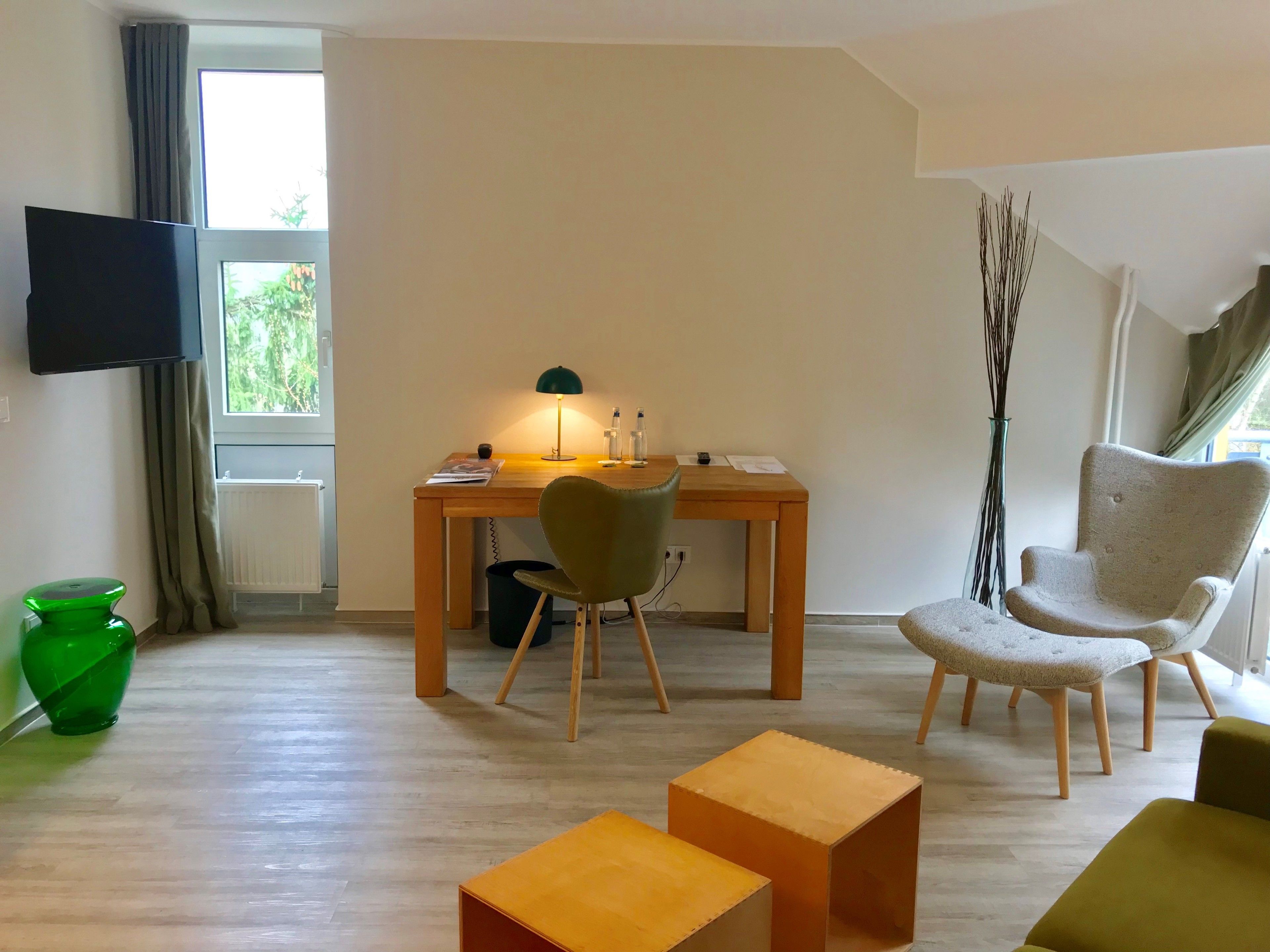 suite | room amenity