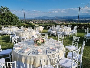 Banquet hall