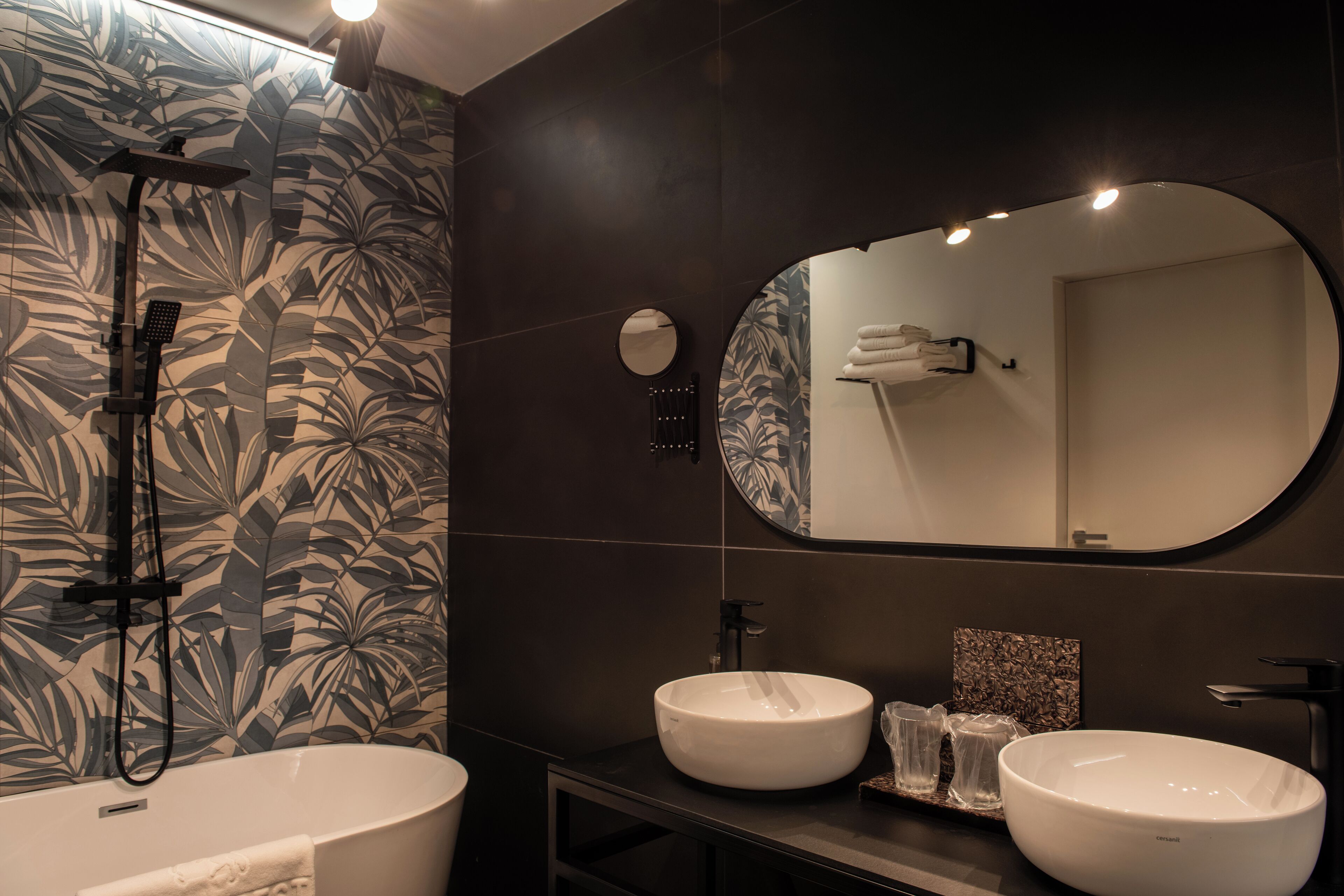 Foto - Bucharest Comfort Suites Hotel