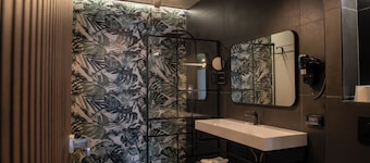 Bucharest Comfort Suites