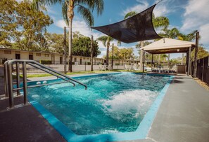 Indoor pool, 2 outdoor pools