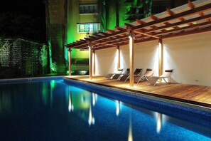 Seasonal outdoor pool