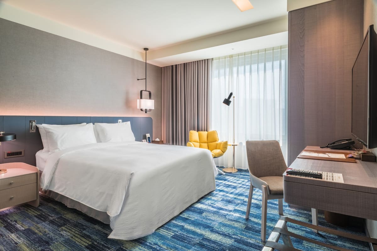 Classic Queen | 1 bedroom, in-room safe, free WiFi