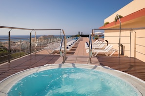 Sun deck