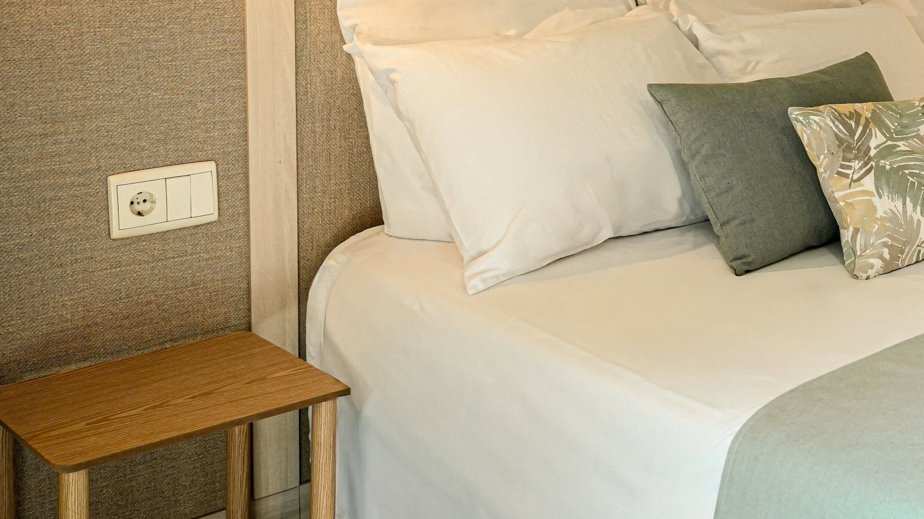 Single Room, Balcony | Desk, free WiFi, bed sheets, wheelchair access