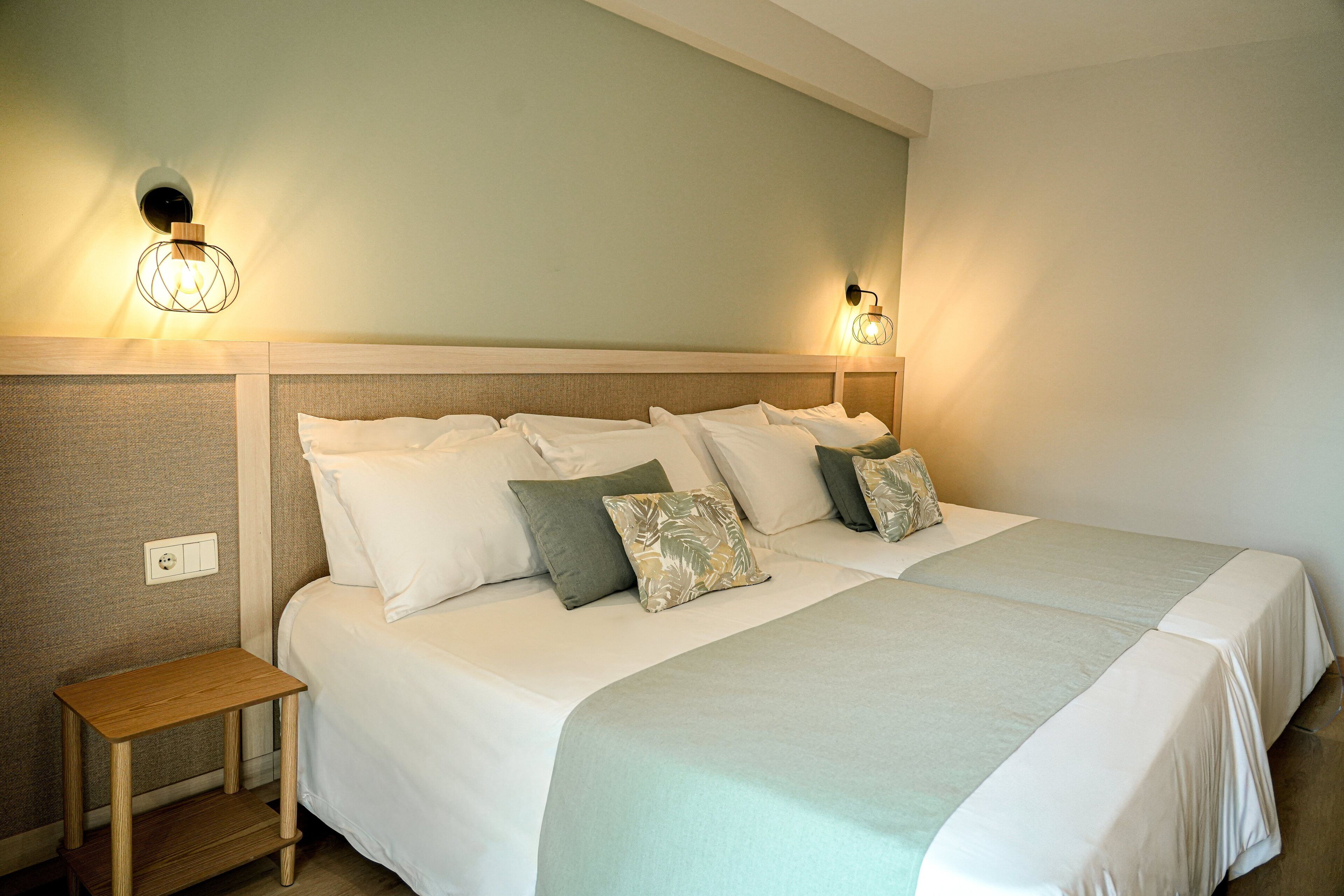 Desk, free WiFi, bed sheets, wheelchair access