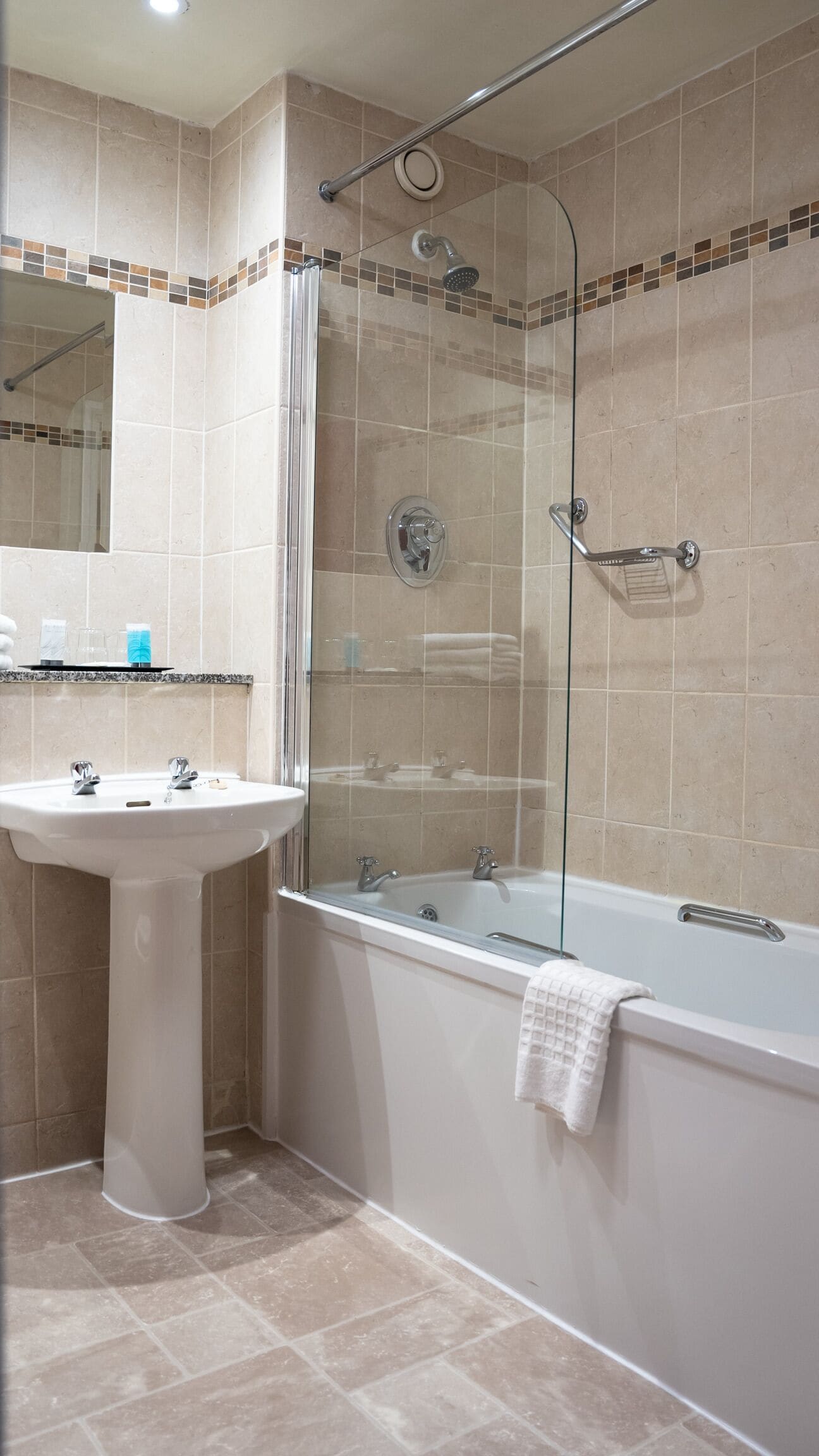 Photo - Beresford Hotel