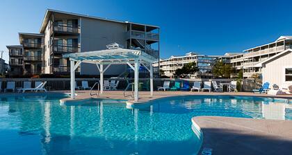 Atlantic Beach Resort, a Ramada by Wyndham