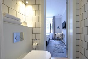 Desk, iron/ironing board, free WiFi, bed sheets - Four Points Flex by Sheraton Copenhagen City (Copenhagen)