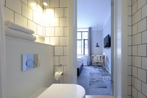 Desk, iron/ironing board, free WiFi, bed sheets