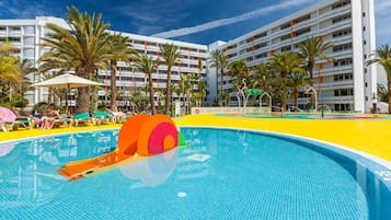 2 outdoor pools, pool umbrellas, pool loungers