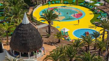 Children’s play area – outdoor