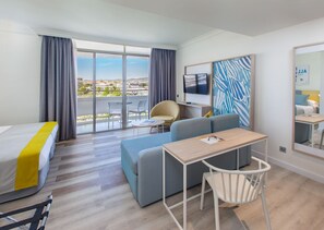 Kahden hengen deluxe-huone | Pimennysverhot, ilmainen Wi-Fi, vuodevaatteet