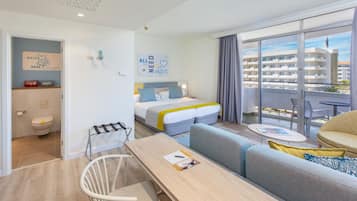 1 chambre, rideaux occultants, Wi-Fi gratuit, draps fournis