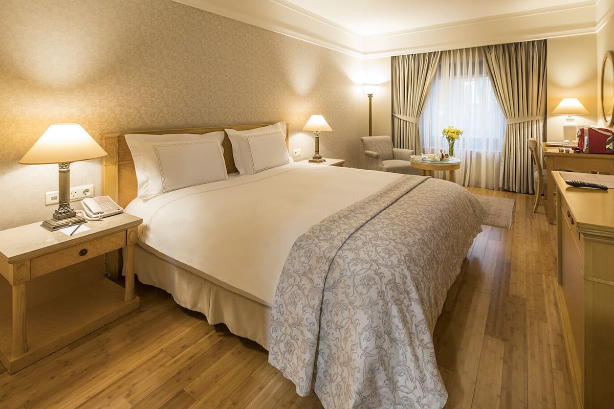 Rom – superior, 1 queensize-seng ( 1 Queen  Bed ) | Sengetøy av topp kvalitet, senger med Select Comfort-madrass og minibar
