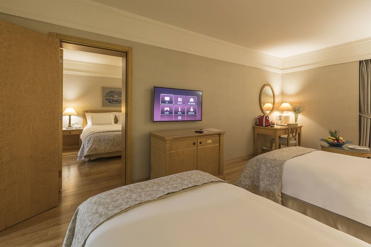 Family Connection Room | Sengetøy av topp kvalitet, senger med Select Comfort-madrass og minibar
