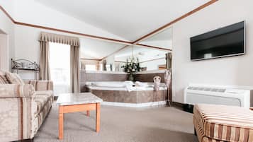 Suite Luxe, baignoire à jets | 2 chambres, surmatelas, bureau, fer et planche à repasser