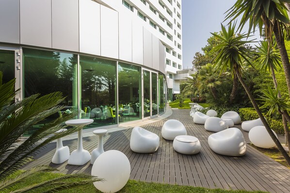 Terrace/patio - HF Ipanema Park (Porto)