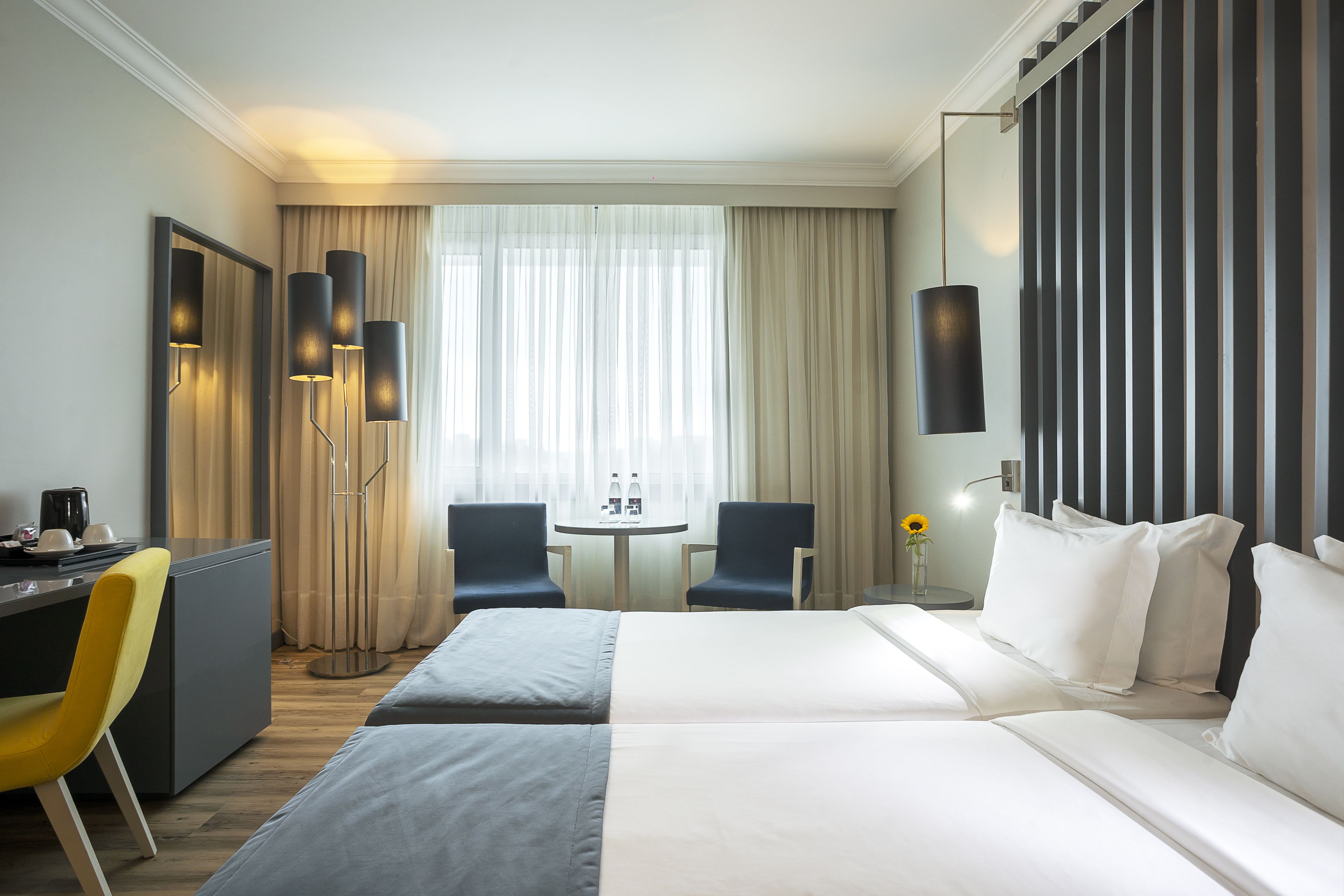 comfort twin room | minibar, in-room safe, desk, soundproofing