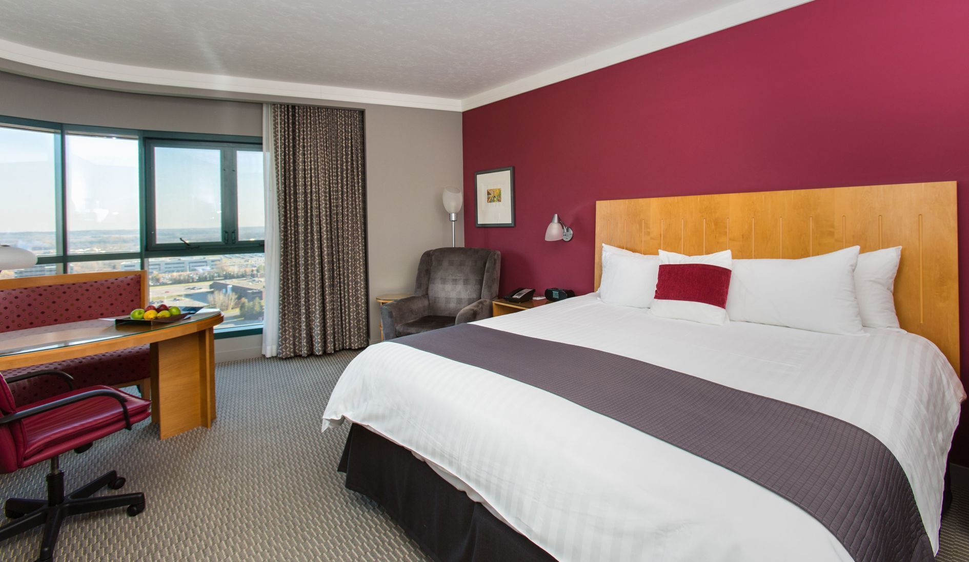 Premium bedding, minibar, in-room safe, desk